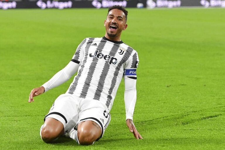 library_upload_21_2023_03_996x664_juventus-danilo_3e732c5