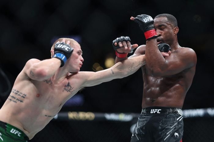 ian-garry-geoff-neal-ufc-298-20240218115558